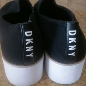 DKNY Robert stretch slip ons